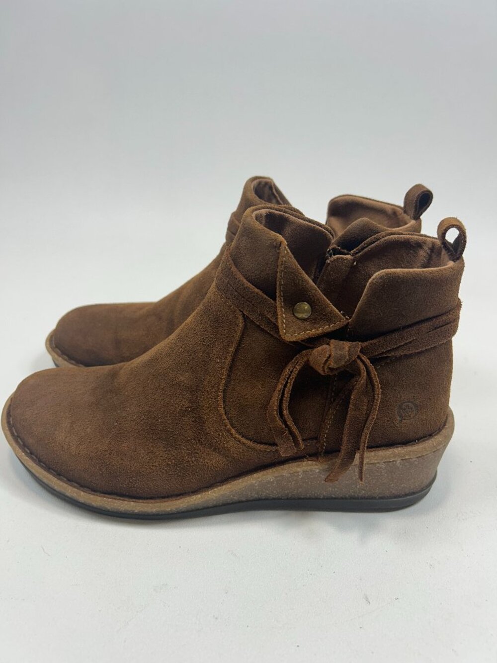 BORN Women’s Vaughn Distressed Suede Wedge Ankle Booties Size 9.5 MSRP $150